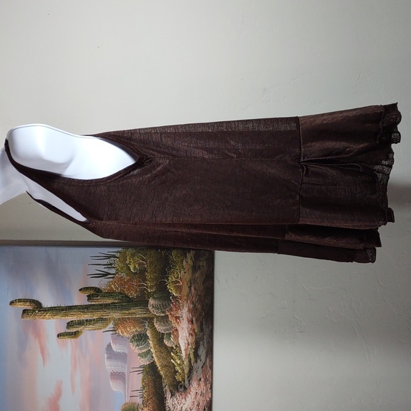 Pretty Angel Silk Blend Top w/Flounce Hemline - Picture 3 of 10